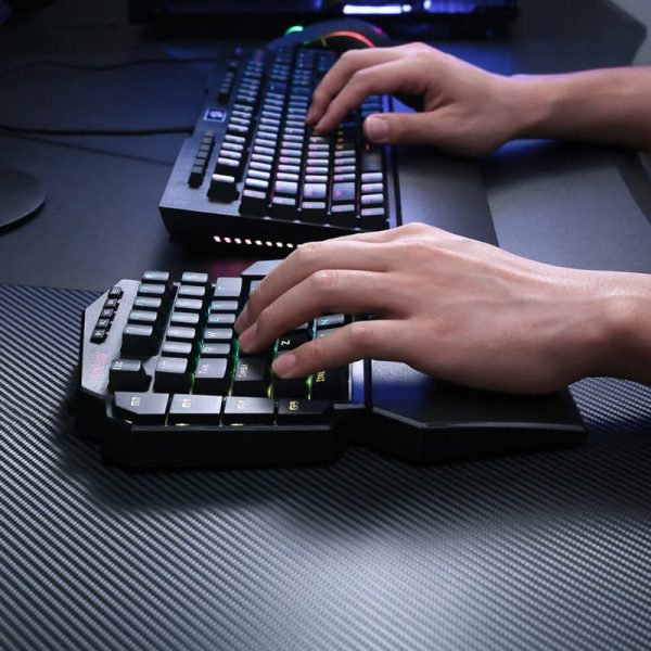 *Unboxed*REDRAGON Diti Elite One-Handed RGB Wireless Mechanical Gaming Keyboard - Black - Image 4