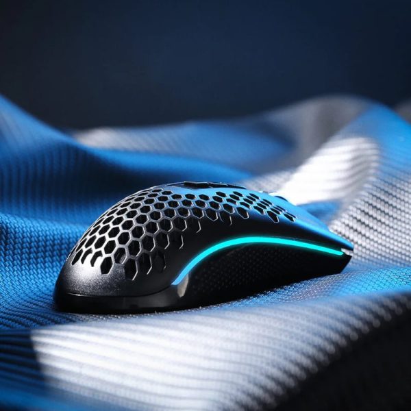 *Unboxed*REDRAGON STORM 12400DPI 7 Buttons|Ergonomic Design|P3327 Optical Sensor|Lightweight Body|RGB Backlit gaming Mouse - Black - Image 6